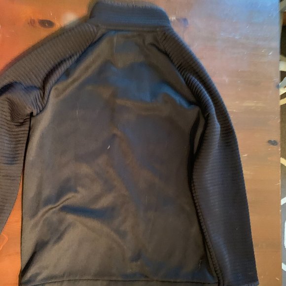 Old Navy Active boys Black Top/Jacket size L - Picture 3 of 3